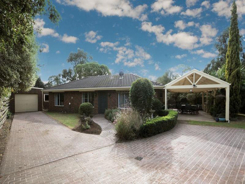 2/17 Edward Street, Langwarrin, Vic 3910 Property Details