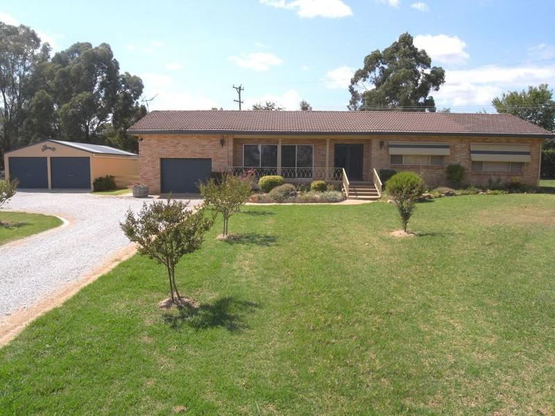 2 Bumberra Place, Bombira, NSW 2850