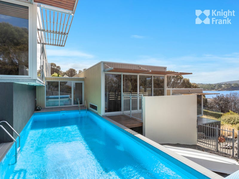 55 Suncoast Drive, Blackmans Bay, TAS 7052