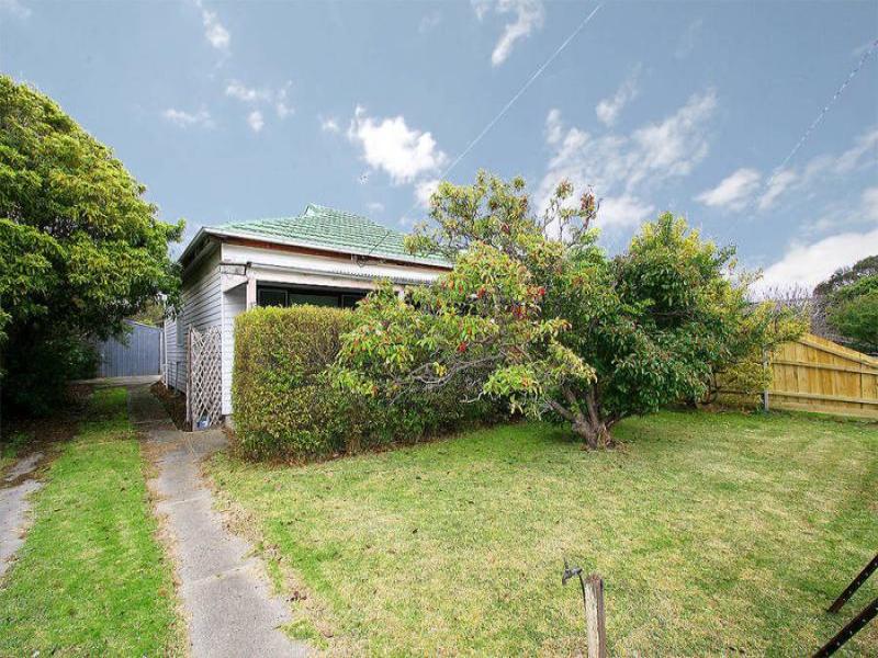 13 Ebdale Street, Frankston, Vic 3199 Property Details