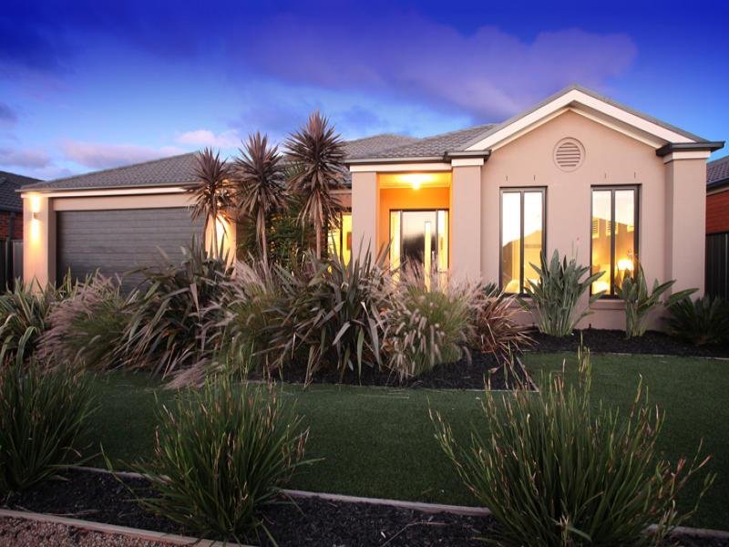 3 Grainger Circuit, Point Cook, VIC 3030 - realestate.com.au