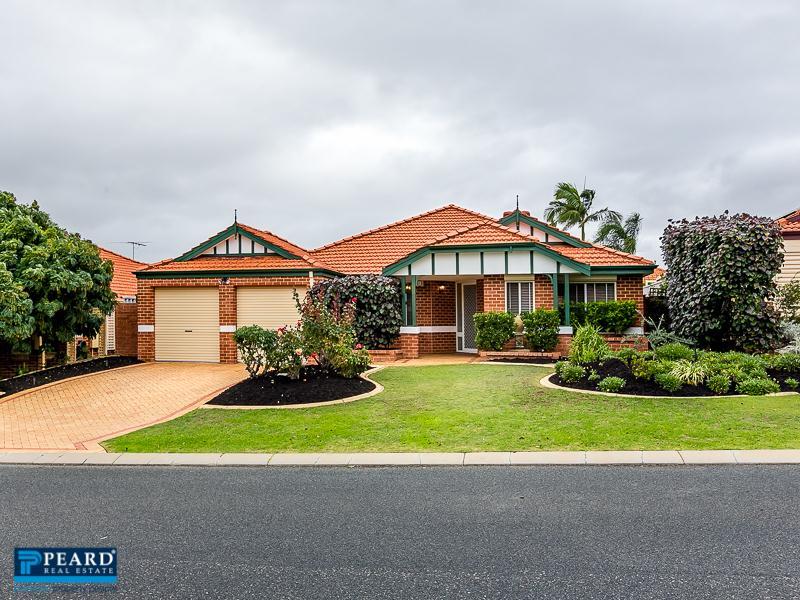 16 Delonix Circle, Woodvale, WA 6026