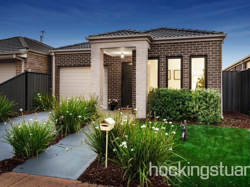 2/28 Whitlam Green, Point Cook, VIC 3030