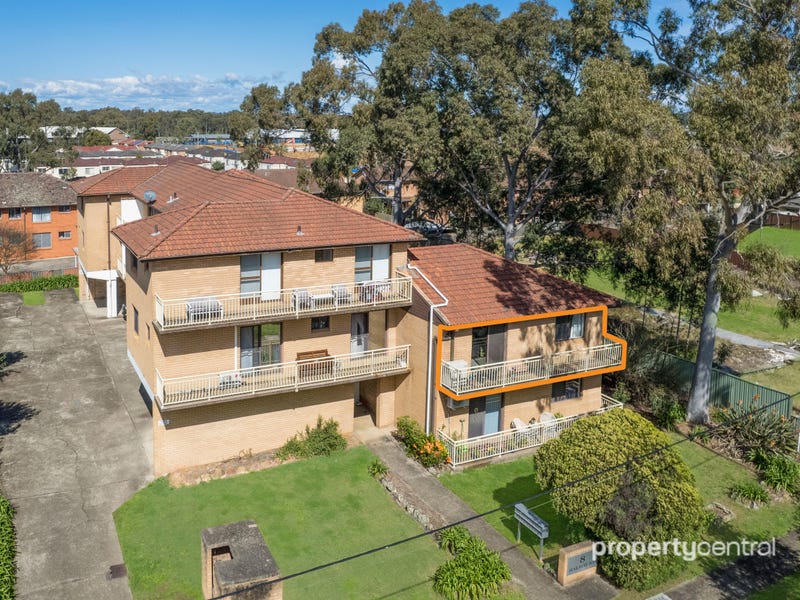 2/8 Railway Street, Werrington, NSW 2747 Property Details