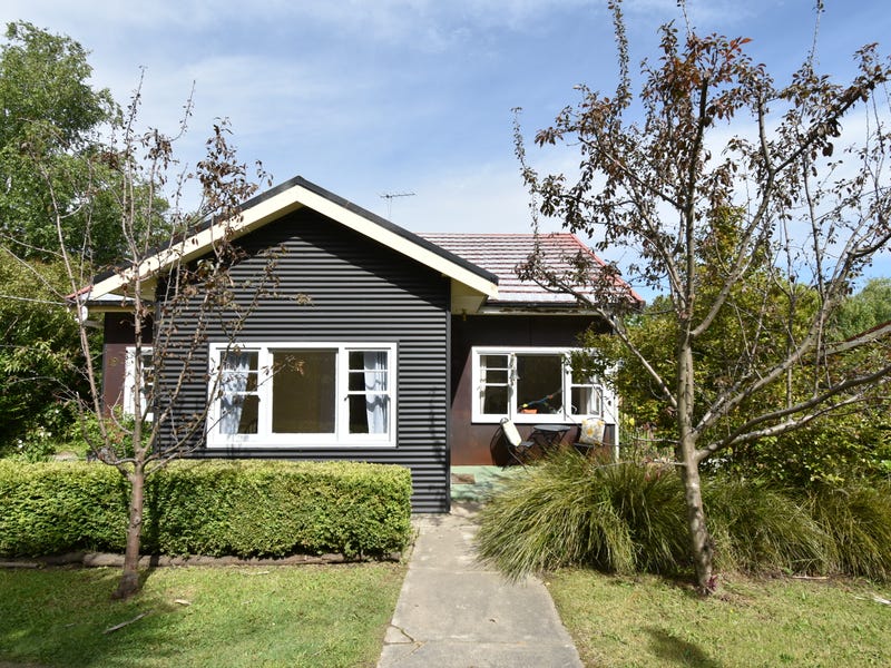 19 BUCKLAND GAP ROAD, Beechworth, Vic 3747 House for Sale