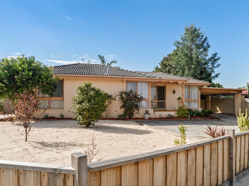 5 Benelong Crescent, Seaford, Vic 3198 Property Details