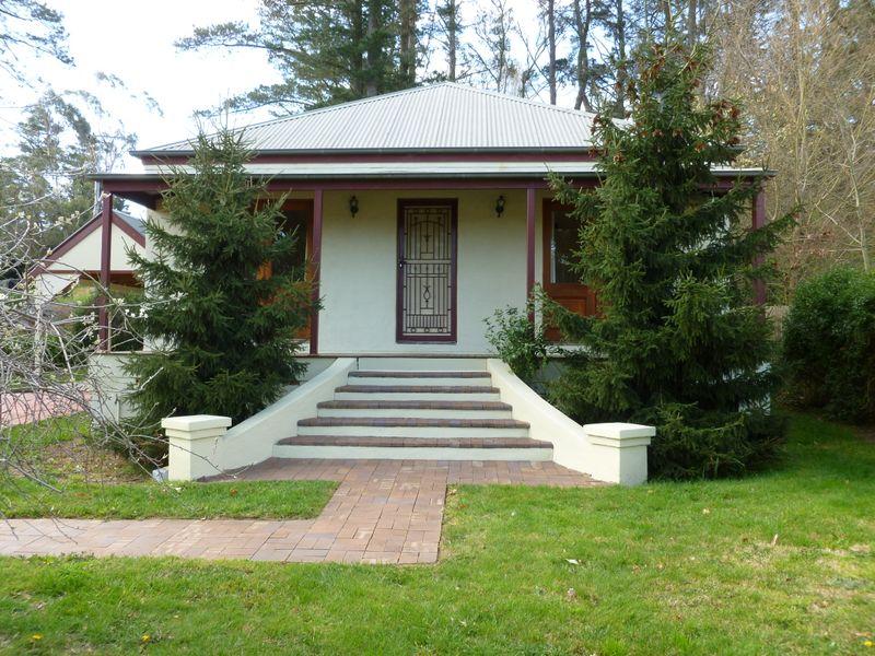 2 Banksia Street, Bowral, NSW 2576 Property Details