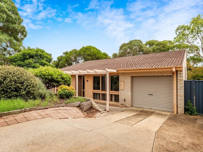 16 Brownlow Place, Holt, ACT 2615