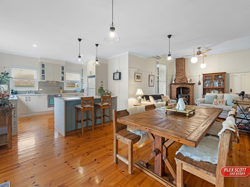 75 Whitelaw Street, Meeniyan, Vic 3956 House for Sale