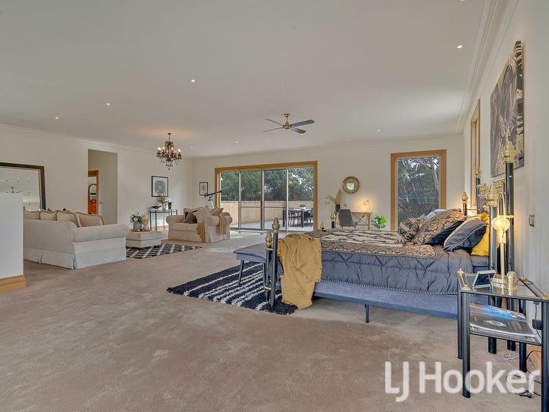 13 Maree Court, Kilsyth, Vic 3137 House for Sale