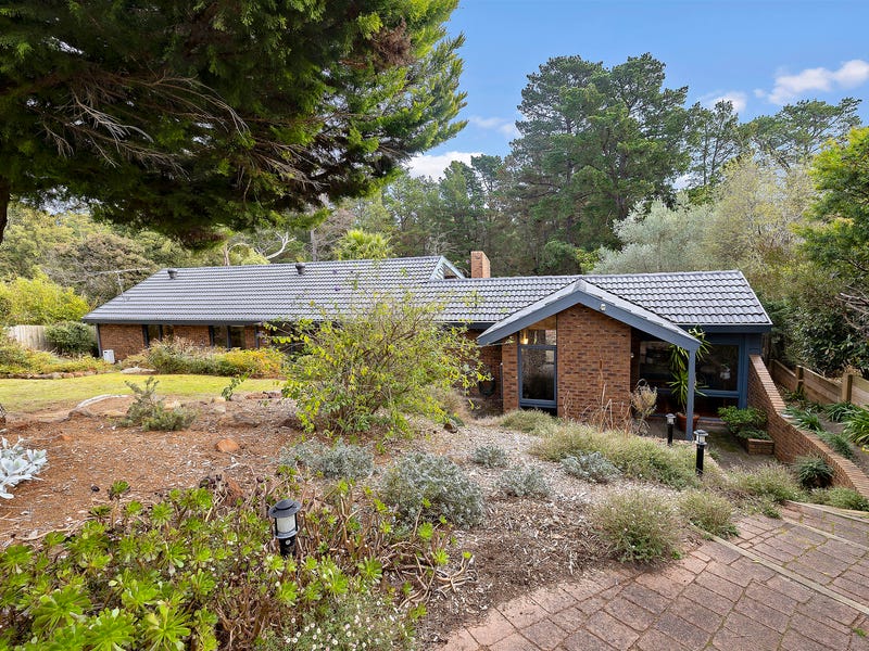 27 Millbank Drive, Mount Eliza, VIC 3930