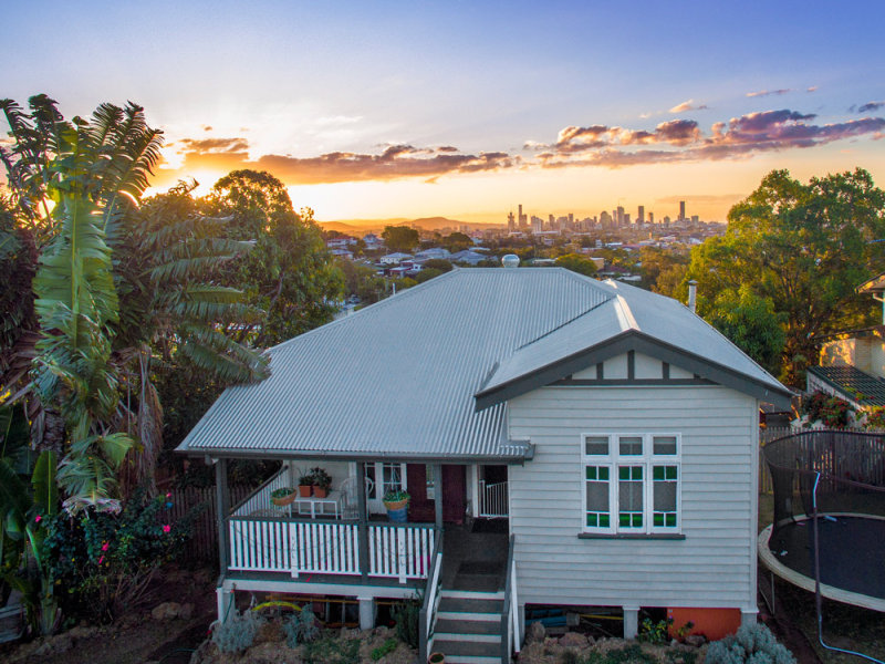 140 Sackville Street, Greenslopes, Qld 4120 Property Details