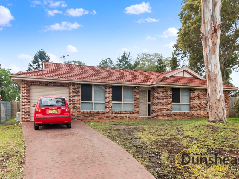 11 Daimler Place Ingleburn Nsw 2565 Realestate Com Au