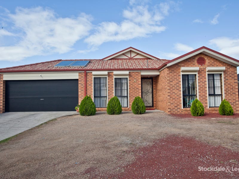 8 MacCloud Court, Deer Park, Vic 3023 House for Sale