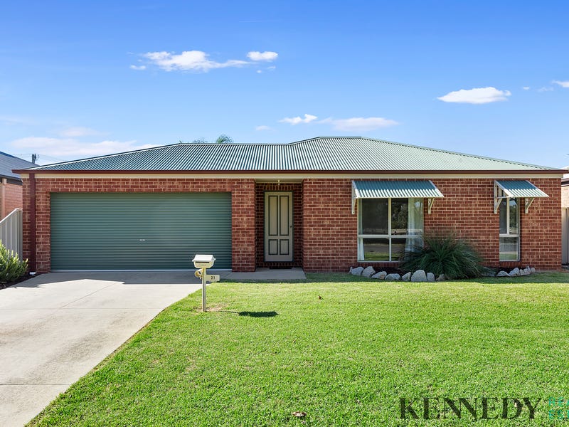 31 Irvine Parade, Yarrawonga, Vic 3730 Property Details