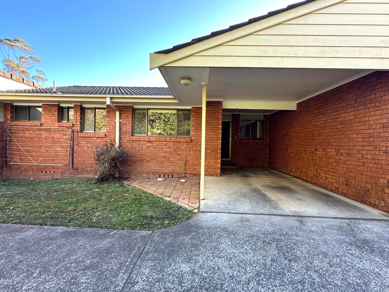 2/11 Oxley Drive, Bowral, NSW 2576 Unit for Rent