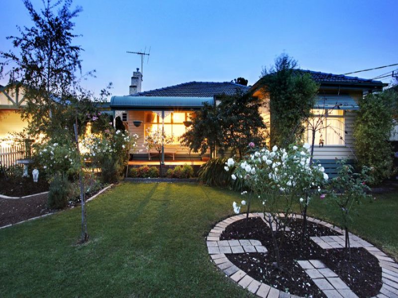 4 Therese Avenue, Mount Waverley, VIC 3149
