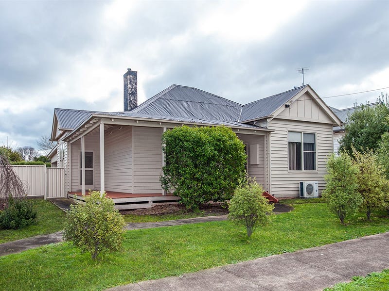 1 Clarence Street, Hamilton, Vic 3300 Property Details