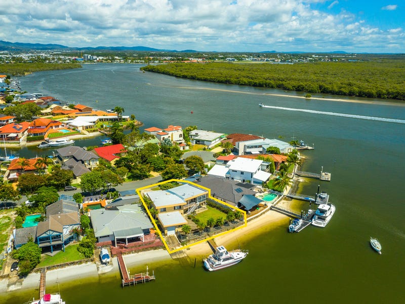 11 Lindsay Parade, Paradise Point, QLD 4216