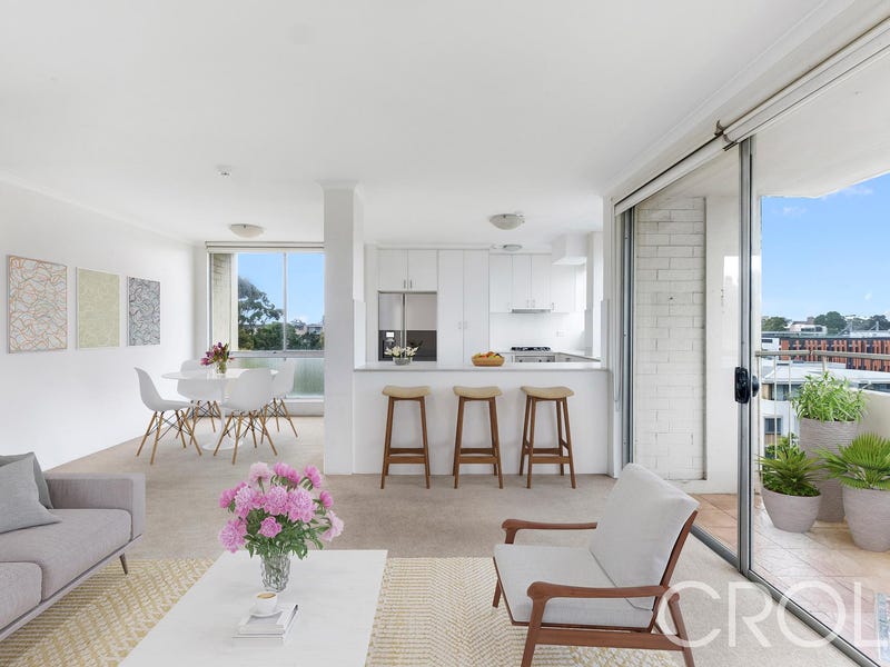 22/2 Gerard St, Cremorne, NSW 2090 Property Details
