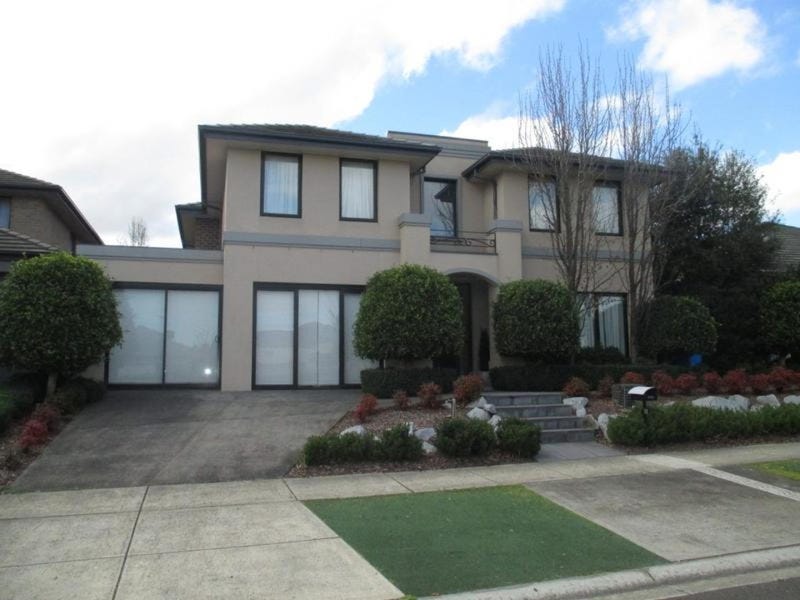 18 Chase Boulevard, Berwick, Vic 3806