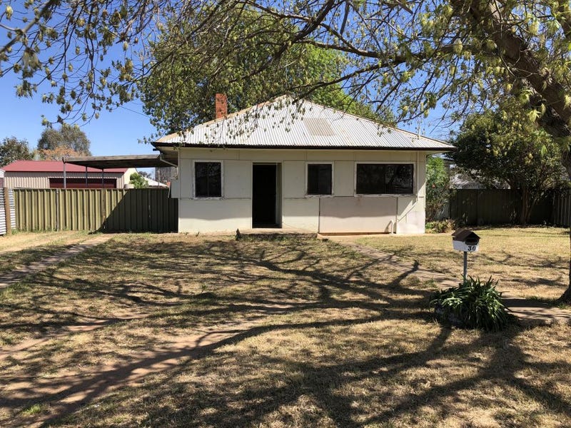 30 Walter Street, Finley, NSW 2713 Property Details