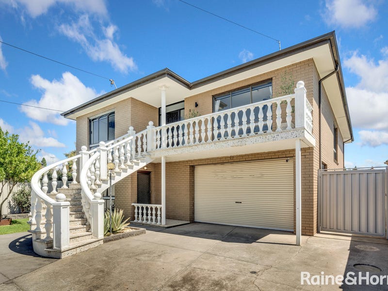 2 Claremont Crescent, Reservoir, Vic 3073 Property Details