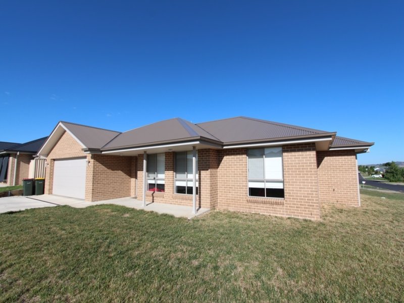 49 Westbourne Drive, Bathurst, NSW 2795 Property Details