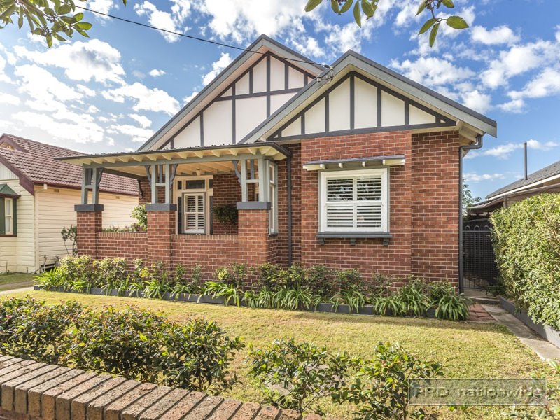 123 Stewart Avenue, Hamilton South, NSW 2303
