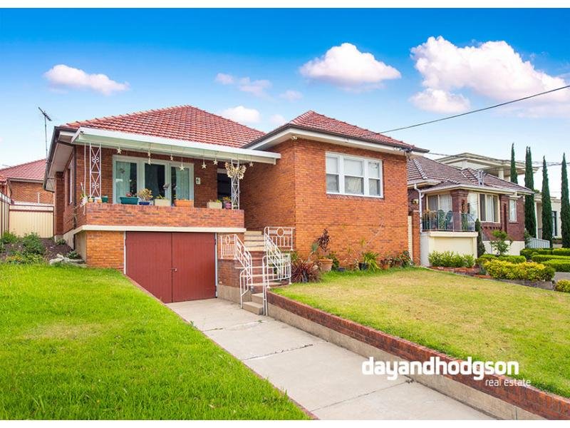 4 Earlwood Cres, Bardwell Park, NSW 2207
