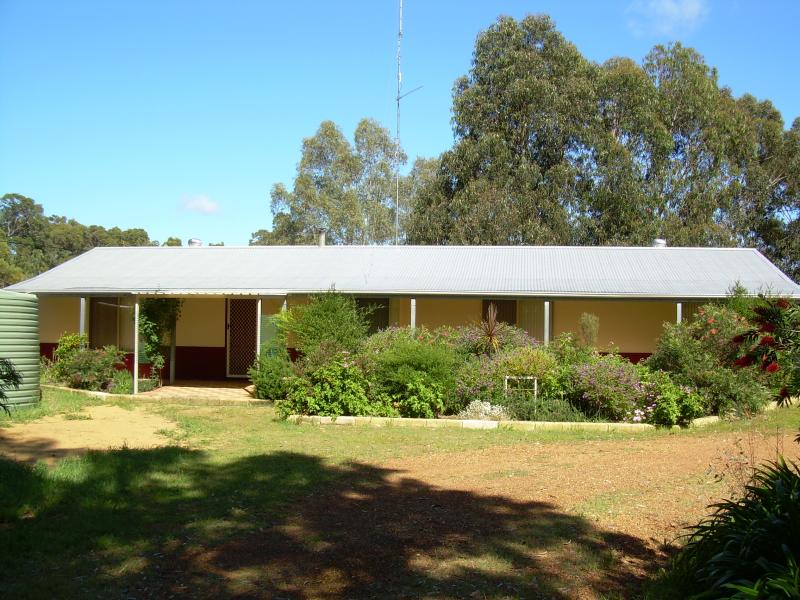 Property 104389180, Cookernup, WA 6219 Property Details