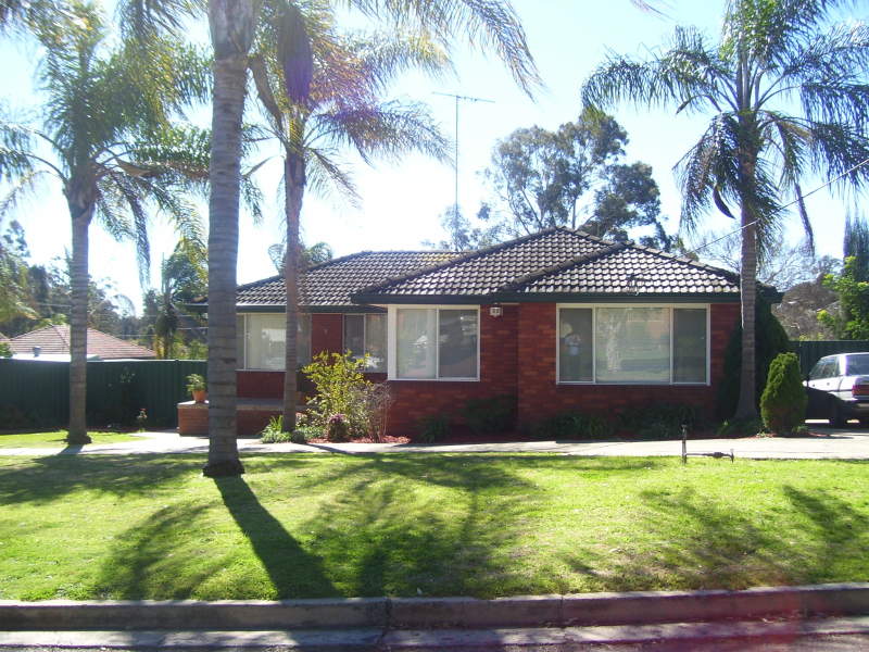 3 Godfrey Avenue, West Hoxton, NSW 2171