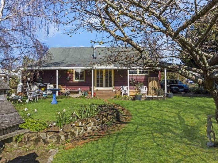 1 Clayton Place, Deloraine, Tas 7304 Property Details