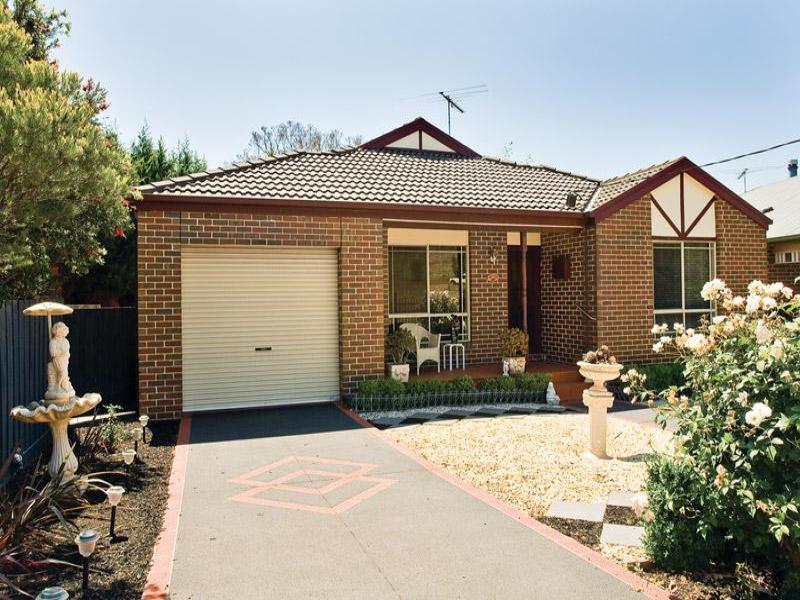 414 Street, Strathmore Heights, VIC 3041