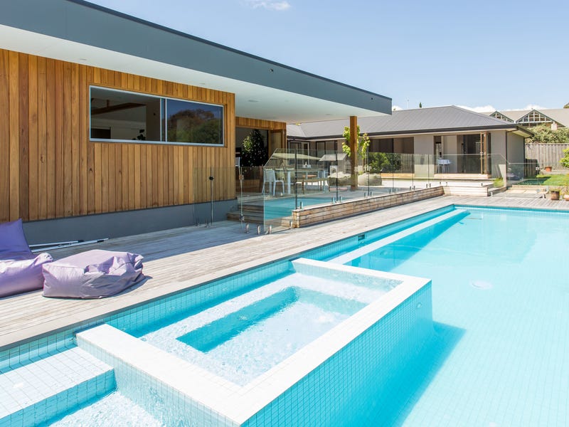 68 Bay Road, Mount Martha, VIC 3934