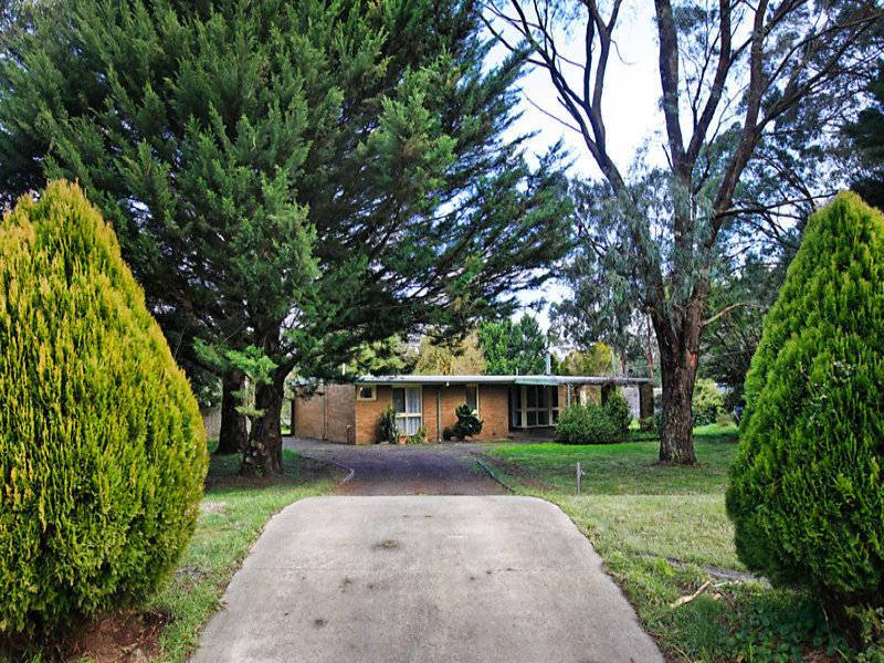 13 Timber Lane, Woodend, Vic 3442 Property Details