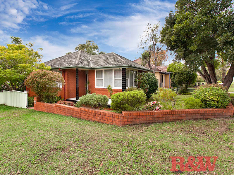 2A Illawong St (Cnr of Woodlands Ave & Illawong St), Lugarno, NSW 2210
