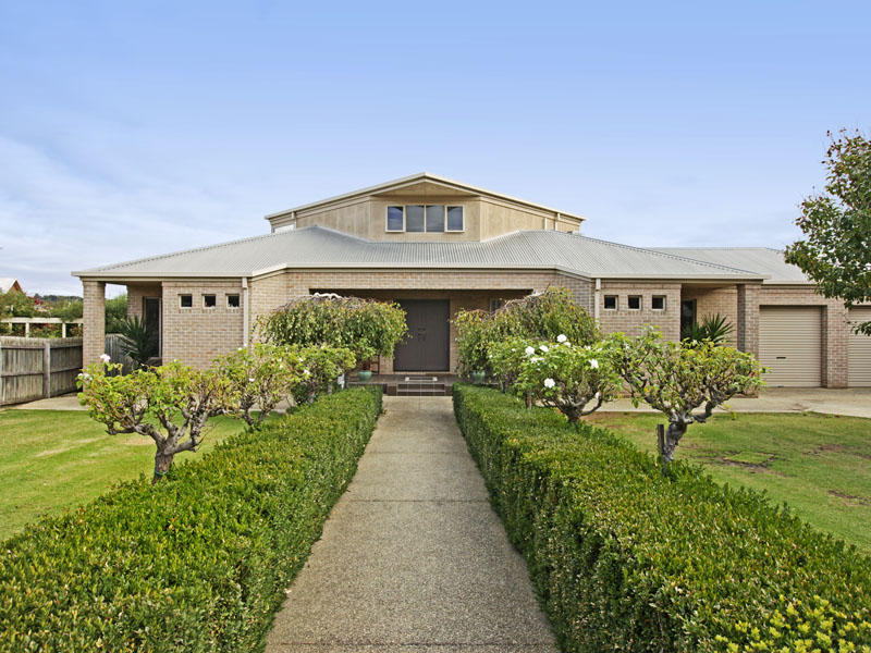 62 Meadowvale Drive, Grovedale, Vic 3216 Property Details