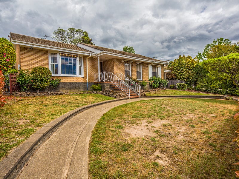 108 Hodgson Crescent, Pearce, ACT 2607 Property Details