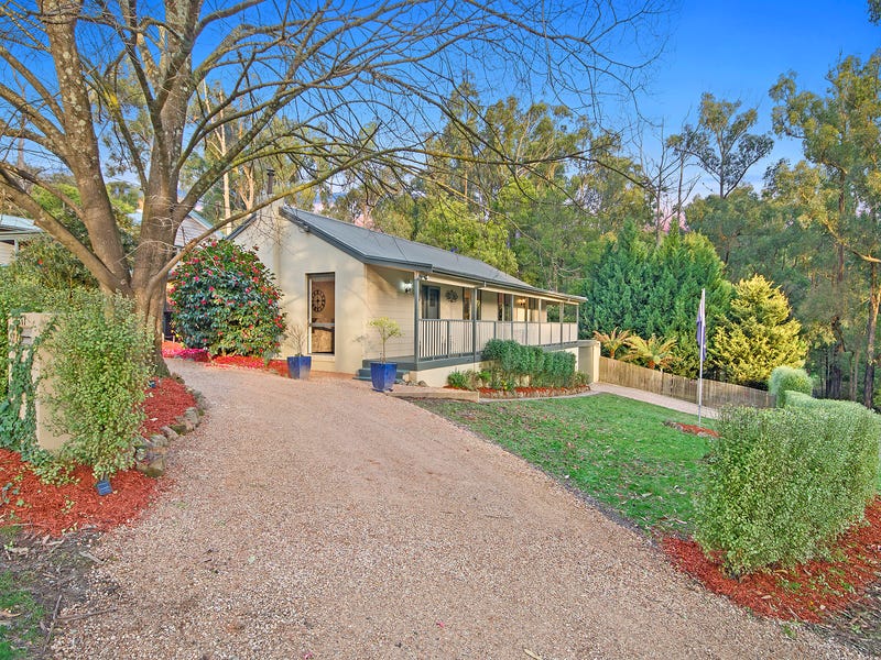 17 Mayview Drive, Monbulk, Vic 3793 Property Details