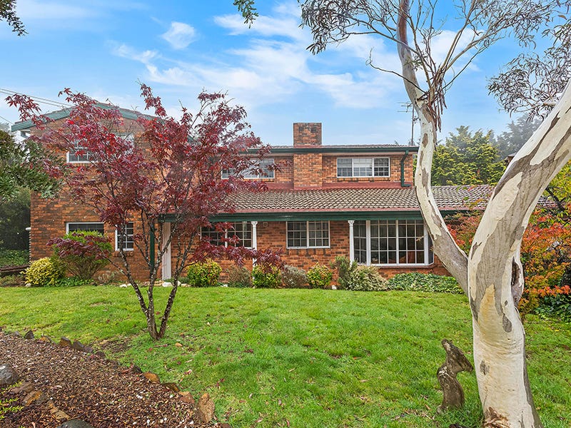 111 Narrow Neck Road, Katoomba, NSW 2780 Property Details