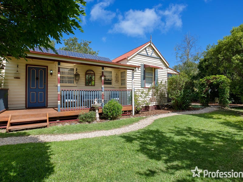 14 Queen Street, Uralla, NSW 2358 Property Details