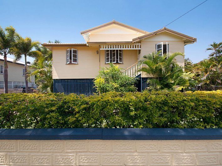 7 Tenth Avenue, Railway Estate, QLD 4810