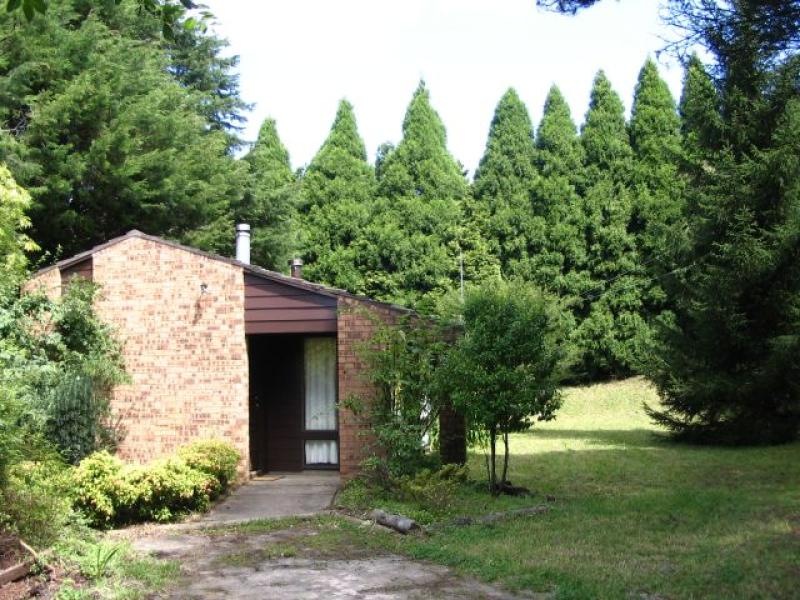 70 Pritchard Street, Wentworth Falls, NSW 2782