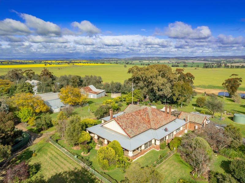 4545 Canowindra Road, Canowindra, NSW 2804 Property Details