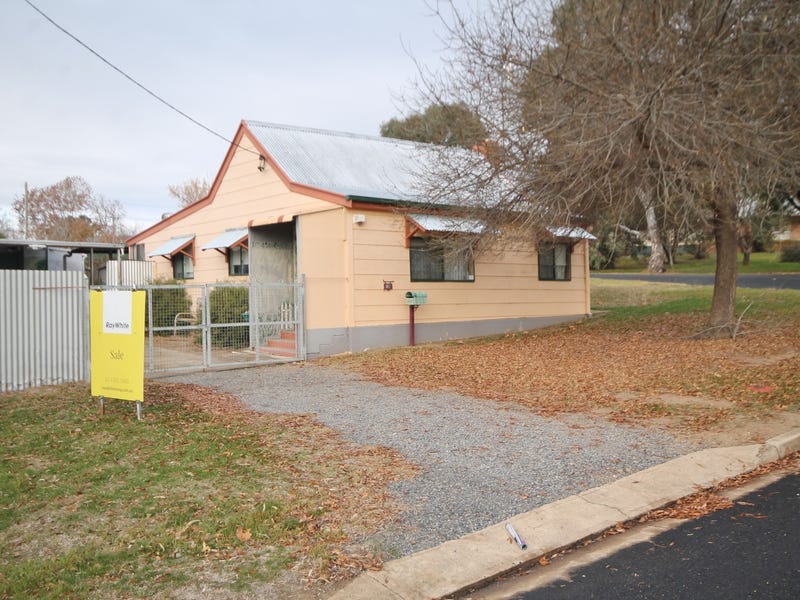 28 Iris Street, Harden, NSW 2587 Property Details