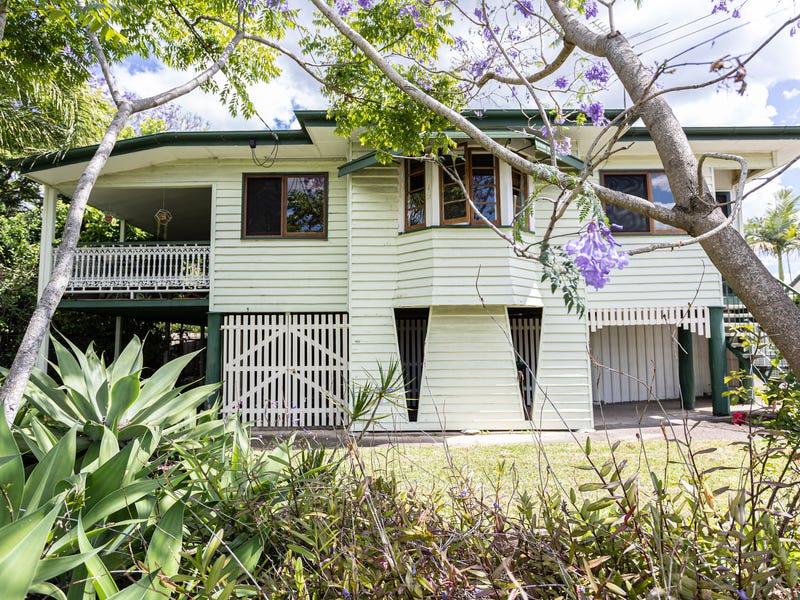 10 Elliott Street, Silkstone, Qld 4304 Property Details