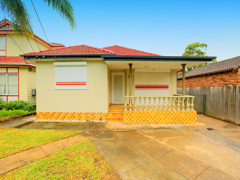 34 Beatrice Street Bass Hill NSW 2197 realestate .au