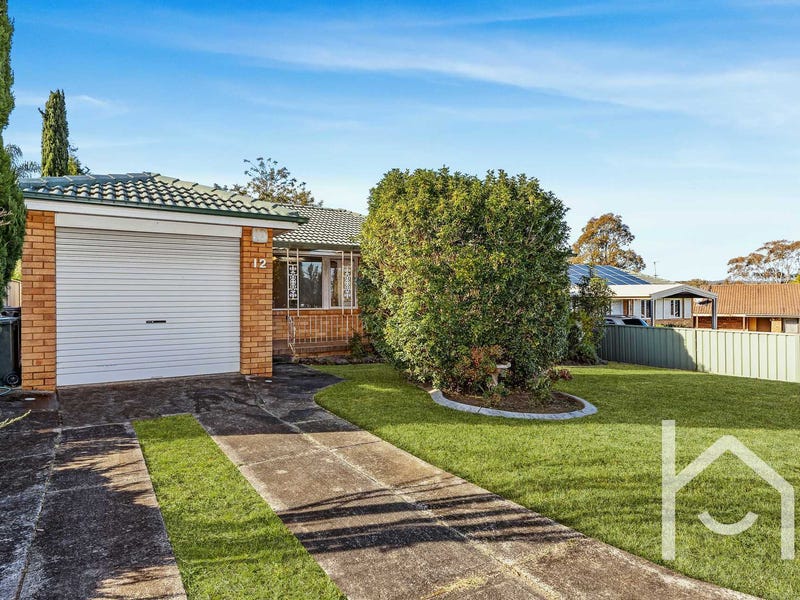 12 Cooradilla Place, Bradbury, NSW 2560 Property Details