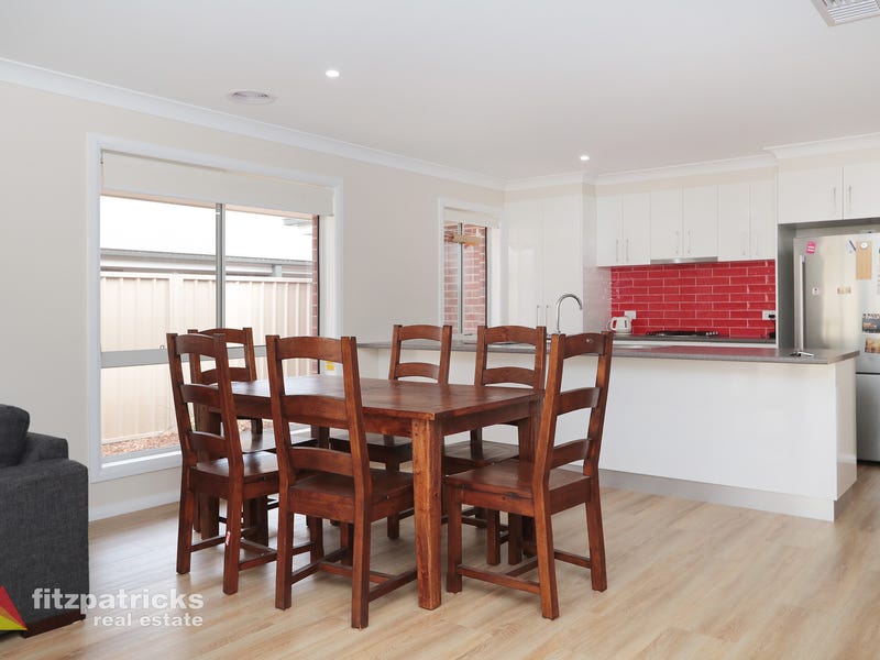 2 66 Bradman Drive Boorooma NSW 2650 Property Details